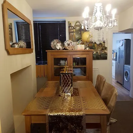 Entire Place In Scarborough. North Bay Beach, Peasolm Park And Centre All 5 Minute Walk Apartman *
