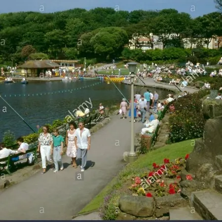 شقة Entire Place In Scarborough. North Bay Beach, Peasolm Park And Centre All 5 Minute Walk *